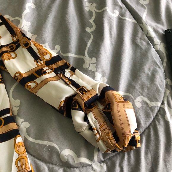 Loose fit button down - Picture 3 of 5